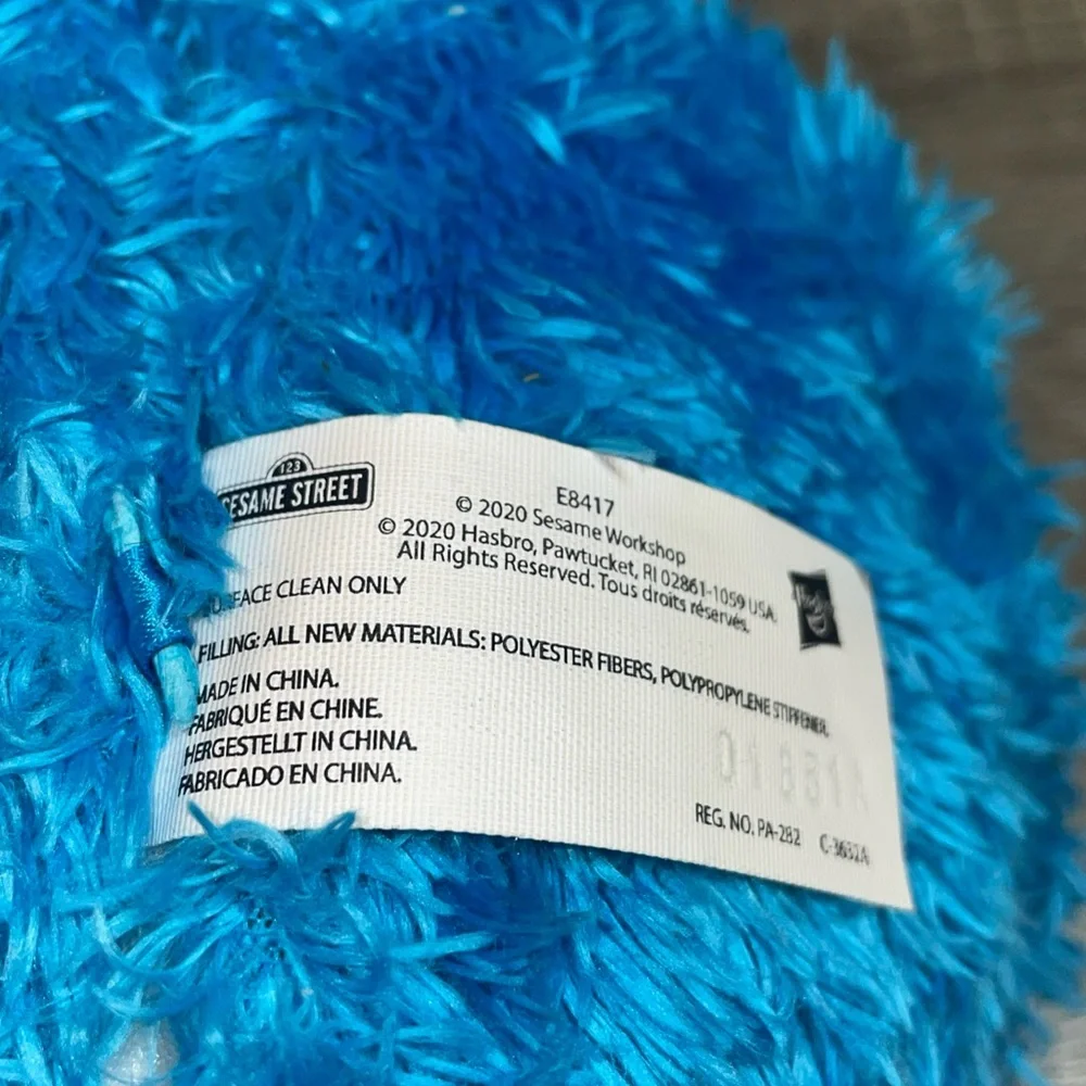 Sesame Street Peek-a-boo Cookie Monster Animated 12" Plush Talks And Plays.(#19) - Picture 5 of 5